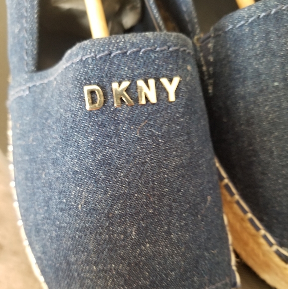 Size 11 & 8 DKNY Mer Espadrilles in Denim - Picture 3 of 5